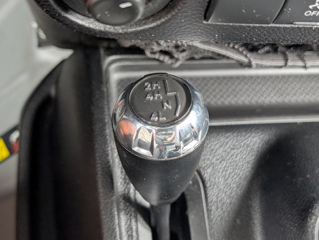 Used 2012 Jeep Wrangler Unlimited Sport AWD/4WD image 17