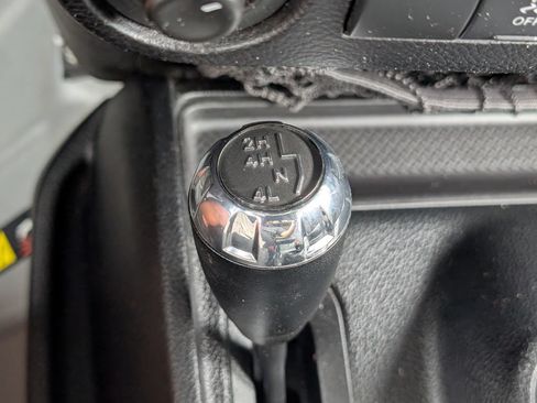 Used 2012 Jeep Wrangler Unlimited Sport AWD/4WD image 17