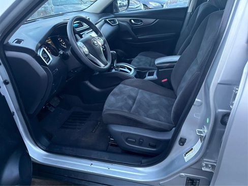 Used 2015 Nissan Rogue SV image 10
