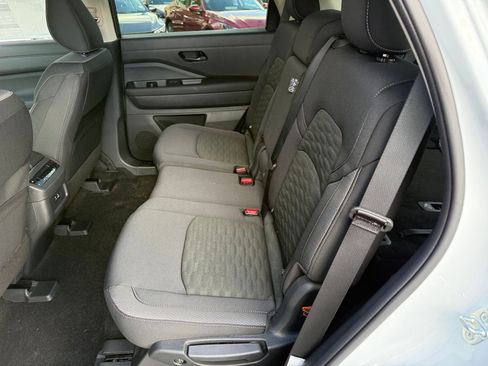 New 2025 Nissan Pathfinder SV image 15