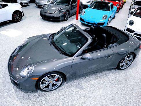 Used 2017 Porsche 911 Carrera S image 5