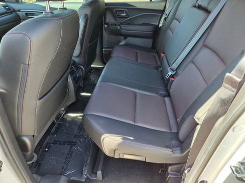Certified 2023 Honda Ridgeline Black Edition image 17