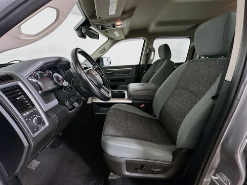 Used 2020 RAM 1500 Classic SLT w/ Luxury Group RWD image 13