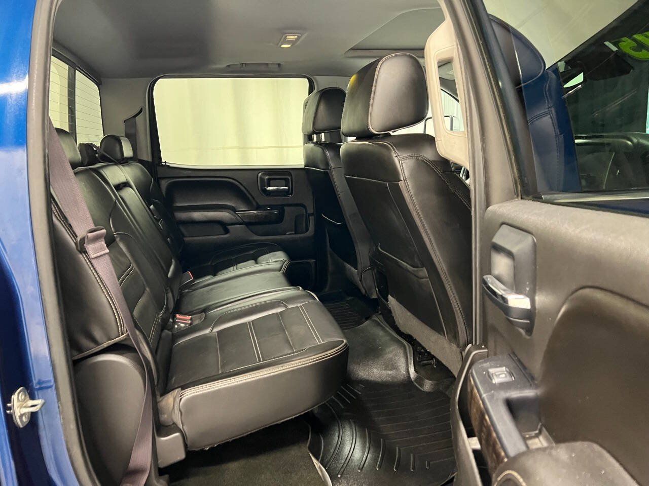 Used 2016 GMC Sierra 2500 Denali w/ Duramax Plus Package AWD/4WD image 10