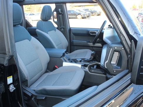 Used 2023 Ford Bronco Outer Banks AWD/4WD image 15