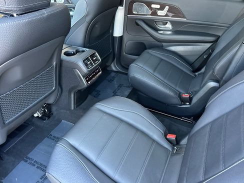 New 2025 Mercedes-Benz GLS 450 4MATIC image 11