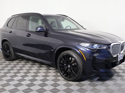 Used 2026 BMW X5 sDrive40i w/ M Sport Package RWD image 3