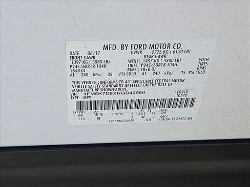 Used 2017 Ford Explorer XLT image 22