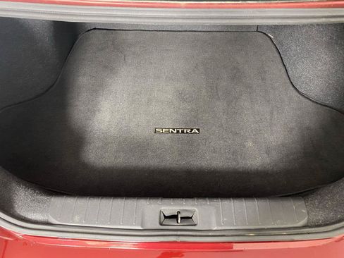 Used 2020 Nissan Sentra SV FWD image 32