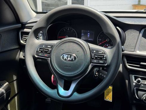 Used 2018 Kia Optima LX w/ 17" Alloy Wheels Package FWD image 21