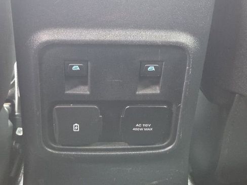 Used 2023 Ford Bronco Everglades image 17