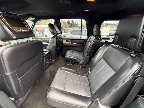 Used 2015 Ford Expedition EL XLT w/ Equipment Group 202A image 23