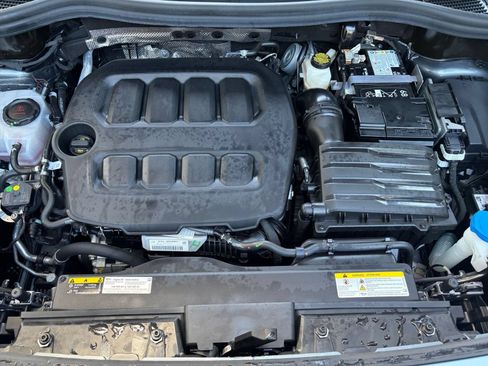Used 2026 Volkswagen Tiguan SE FWD image 28