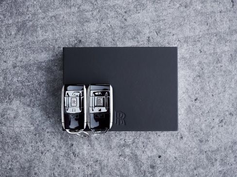 Used 2022 Rolls-Royce Cullinan w/ Cullinan Package image 90