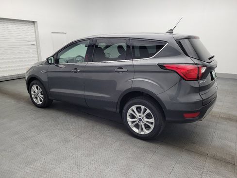 Used 2019 Ford Escape SE image 3