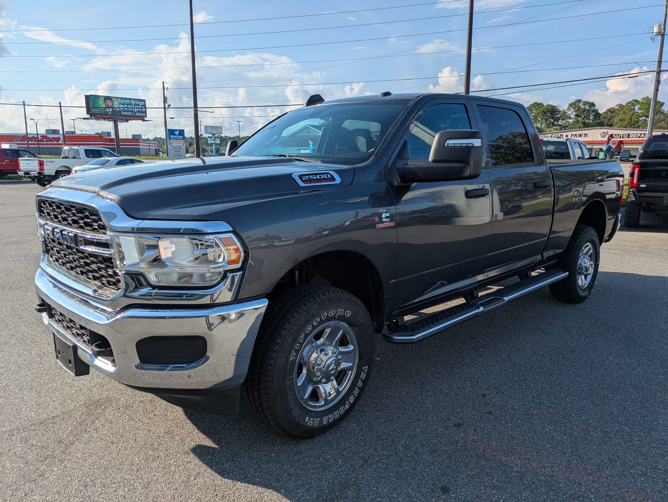 Used 2024 RAM 2500 Tradesman w/ Chrome Appearance Group AWD/4WD image 7