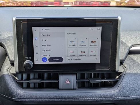 Used 2025 Toyota RAV4 XLE image 19