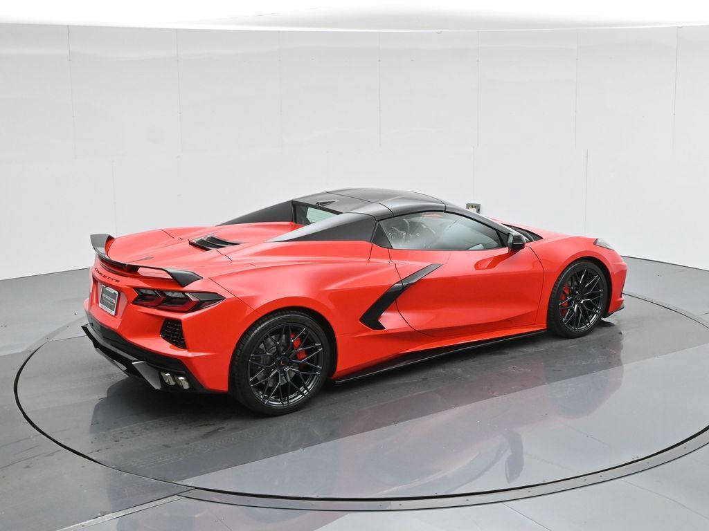 Used 2021 Chevrolet Corvette Stingray Premium Conv w/ Z51 Performance Package RWD image 43