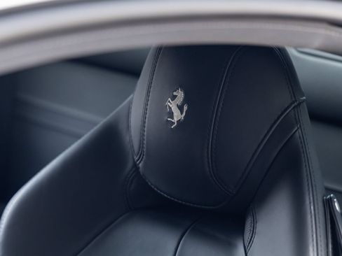Used 2015 Ferrari California T RWD image 28