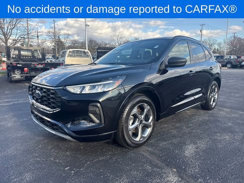 Used 2023 Ford Escape ST-Line w/ Cold Weather Package image 2