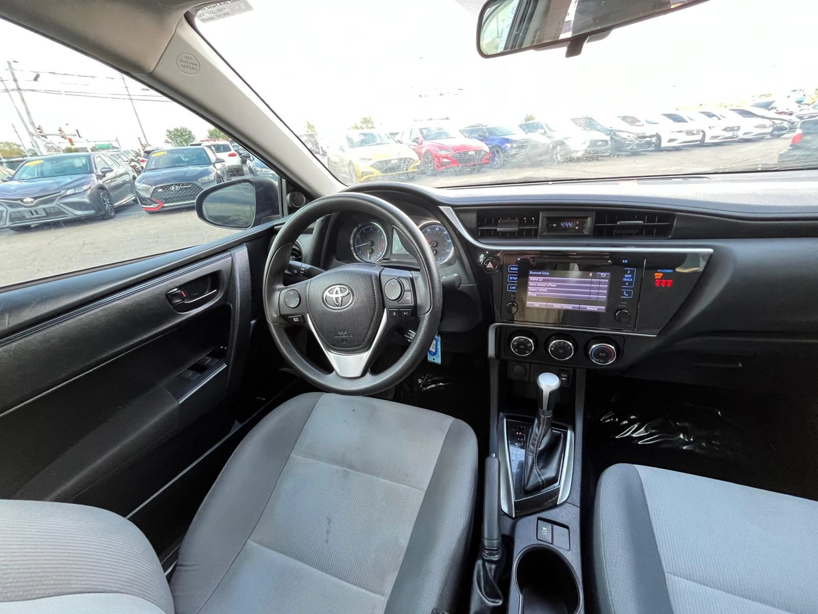 Used 2019 Toyota Corolla L FWD image 32