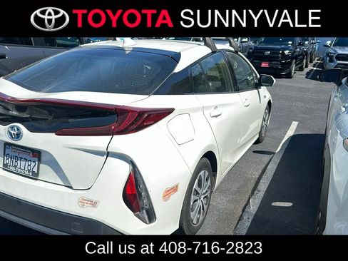 Certified 2020 Toyota Prius Prime LE FWD image 2
