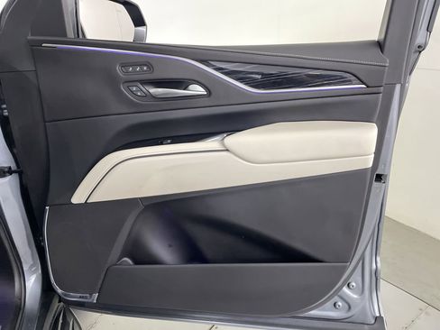 Used 2022 Cadillac Escalade ESV Sport image 25