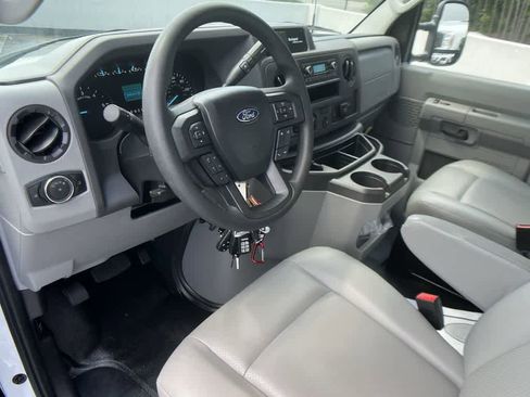 New 2025 Ford E-350 and Econoline 350 Super Duty w/ Power Equipment Group image 33