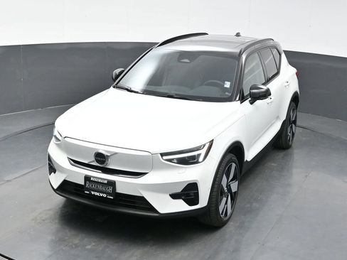 Used 2023 Volvo XC40 Recharge Ultimate w/ Protection Package Premier image 20