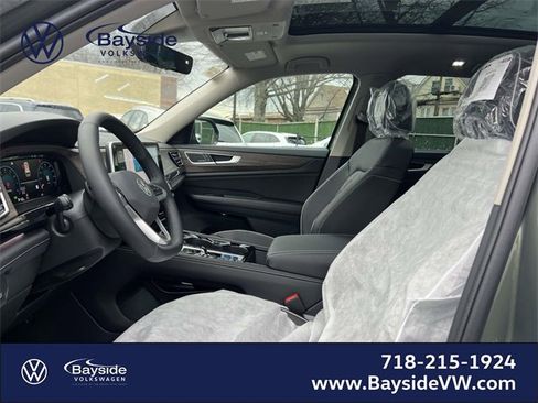 New 2026 Volkswagen Atlas SEL Premium R-Line image 18