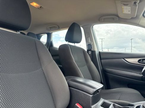 Used 2022 Nissan Rogue Sport S FWD image 27