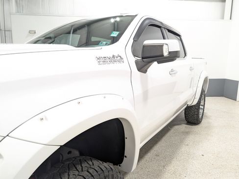 Used 2019 Chevrolet Silverado 1500 High Country image 7