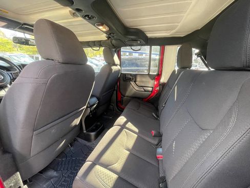 Used 2013 Jeep Wrangler Unlimited Sport image 25