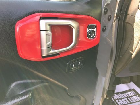 Used 2019 Jeep Wrangler Unlimited Sport S image 6