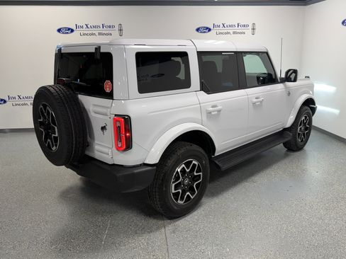 Used 2025 Ford Bronco Outer Banks image 6