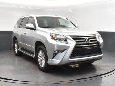 Used 2015 Lexus GX 460 image 9