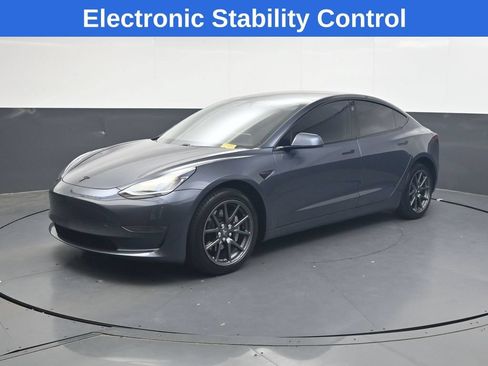Used 2019 Tesla Model 3 Standard Range Plus RWD image 8