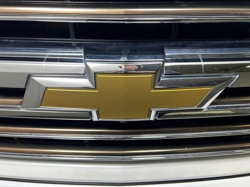 Used 2023 Chevrolet Silverado 2500 High Country w/ Z71 Off-Road Package image 10