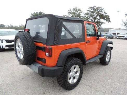 Used 2015 Jeep Wrangler Sport image 5