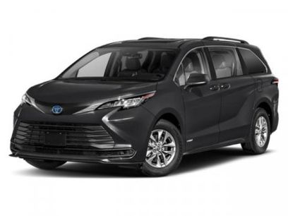New 2025 Toyota Sienna LE