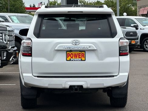 Used 2018 Toyota 4Runner SR5 Premium AWD/4WD image 5