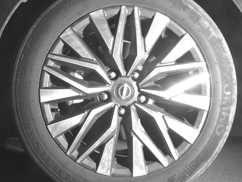 Used 2025 Nissan Altima 2.5 SV image 12