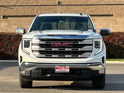 New 2026 GMC Sierra 1500 SLE w/ Preferred Package image 9