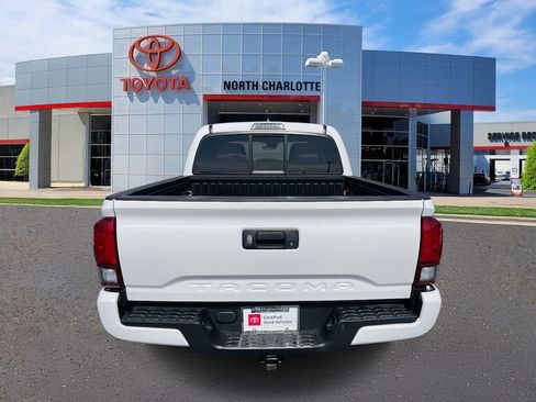 Used 2021 Toyota Tacoma SR w/ SR Convenience Package image 8