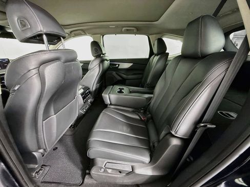 Used 2024 Acura MDX SH-AWD w/ Technology Package image 21