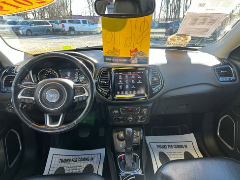 Used 2019 Jeep Compass Limited image 24