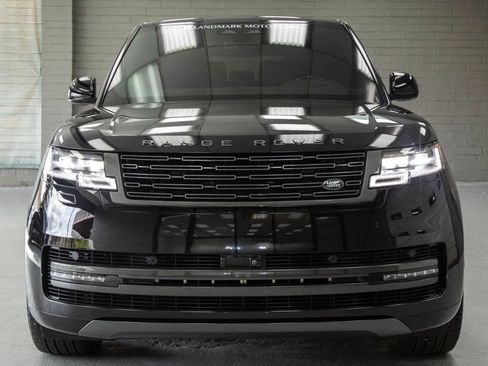 Used 2025 Land Rover Range Rover Long Wheelbase SE image 5