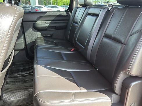 Used 2011 Chevrolet Silverado 2500 LT w/ Interior Plus Package AWD/4WD image 49