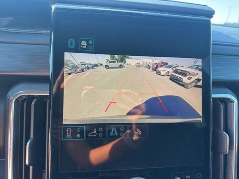 Used 2025 GMC Acadia Elevation FWD image 22