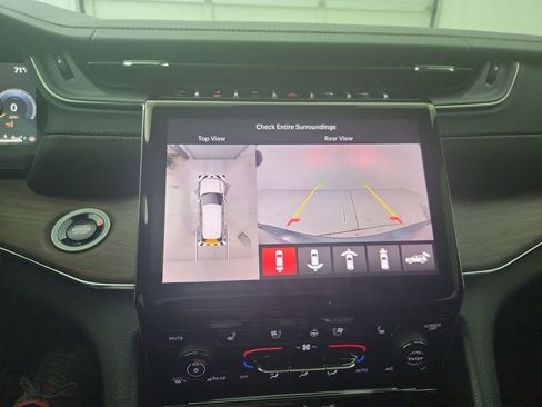 New 2025 Jeep Grand Cherokee L Summit w/ Obsidian Package image 25